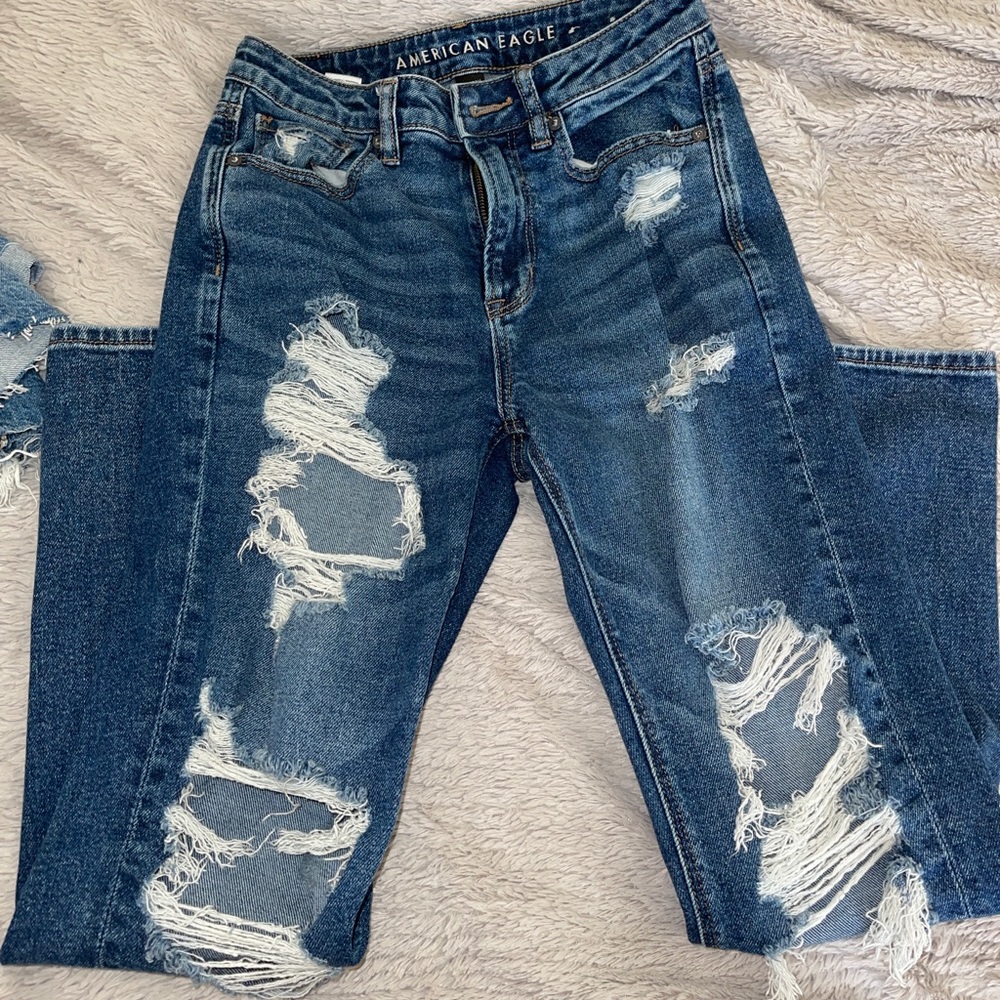 American Eagle mom jeans